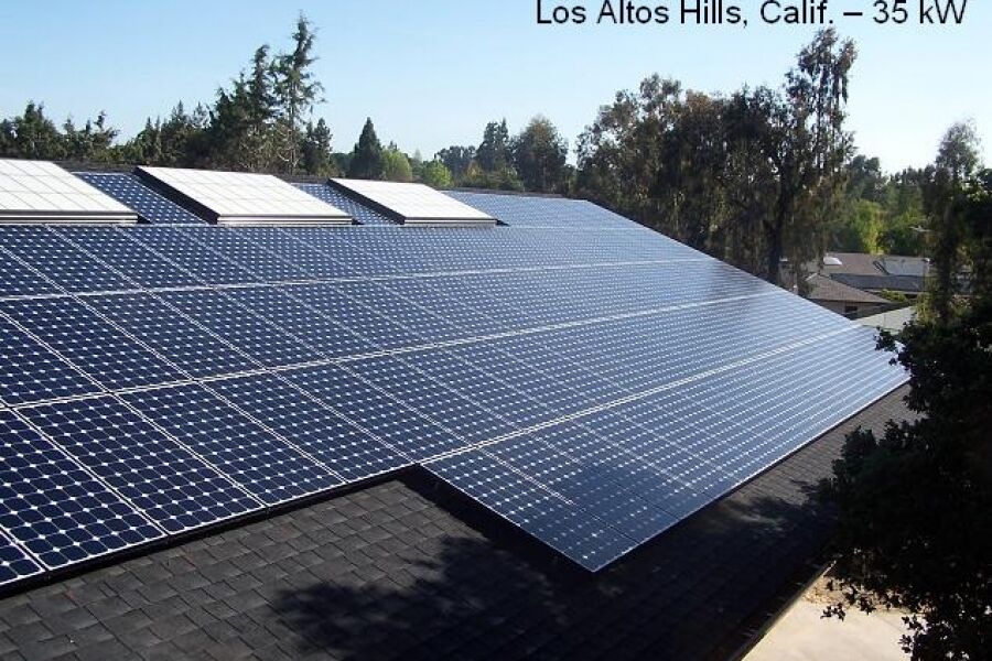 Ultra-white solar glass